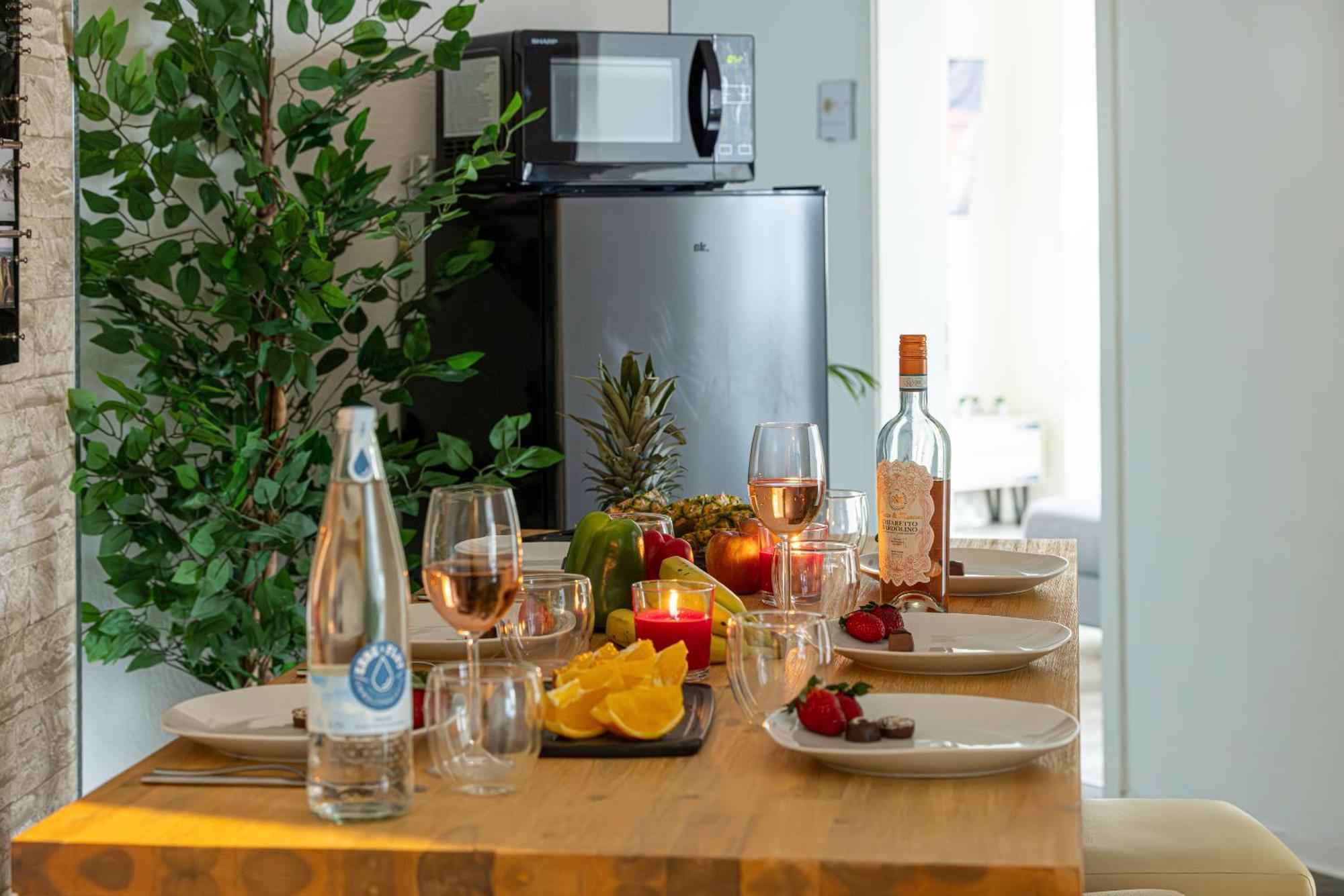 Luxus City Apartment Sauna Balkon Kueche Zentral Ρόστοκ Εξωτερικό φωτογραφία